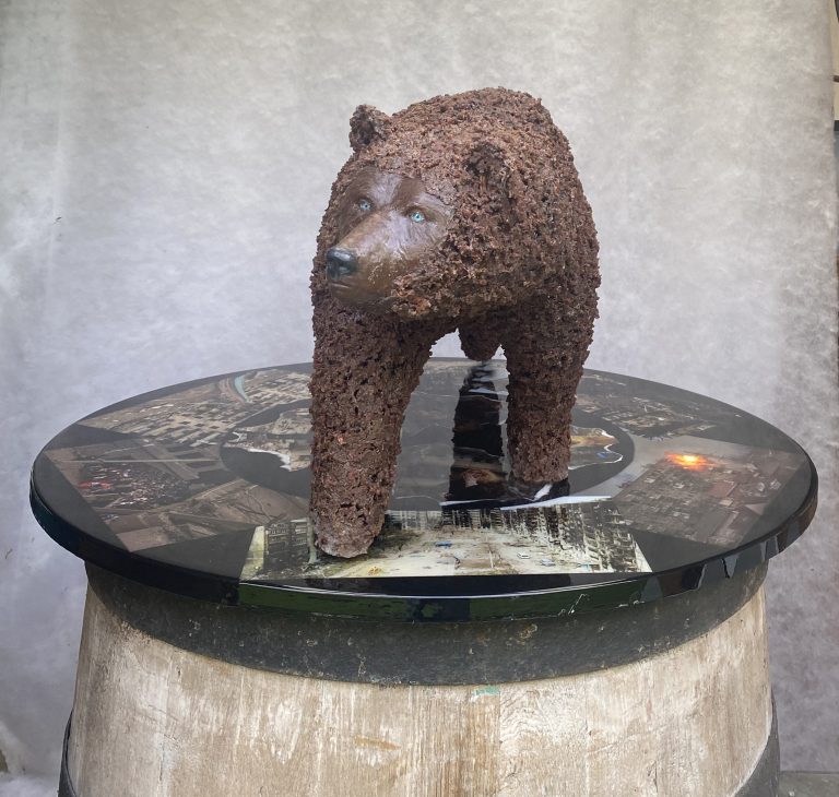 A sculpture of a Putin bear